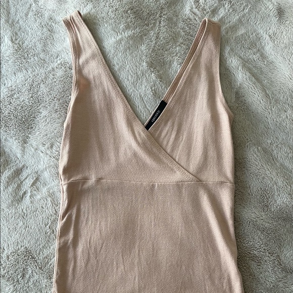Tan F21 Crop Tank - Picture 1 of 2